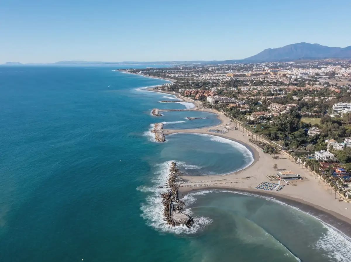 Apartamento Playa de 2 habitaciones en Marbella en venta con piscina garaje - 499.000 € (Ref: 10170097)