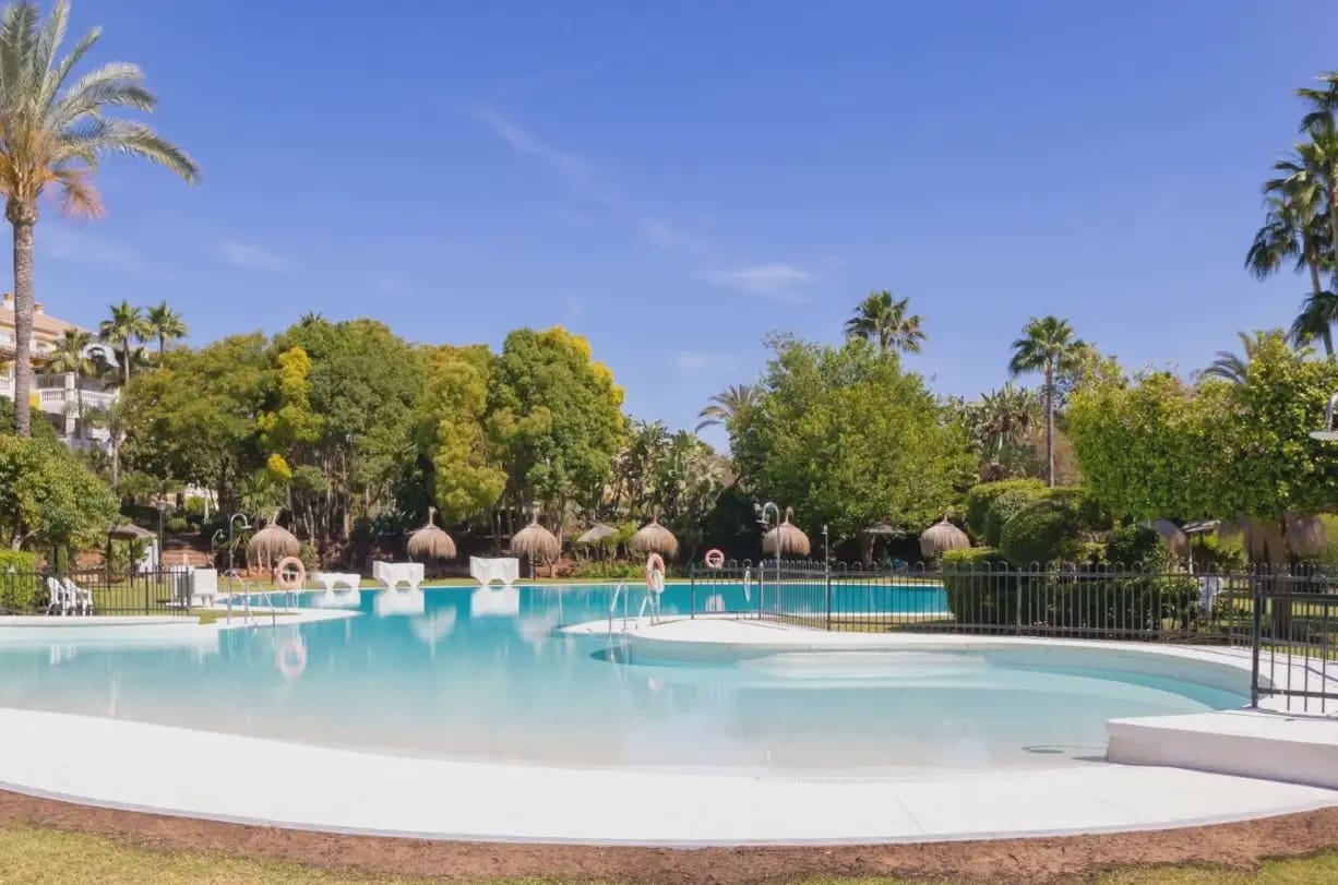 2 slaapkamer Penthouse te koop in Marbella met zwembad garage - € 525.000 (Ref: 10170098)