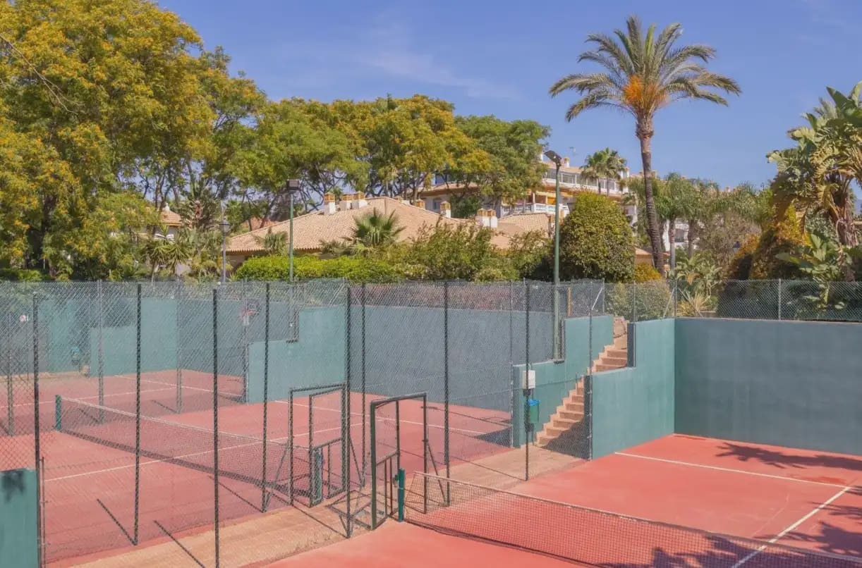 2 slaapkamer Penthouse te koop in Marbella met zwembad garage - € 525.000 (Ref: 10170098)