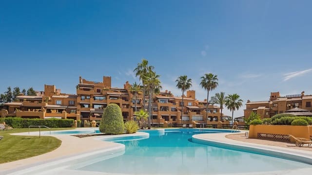 4 bedroom Beach Apartment for sale in Punta Plata, Estepona with pool garage - € 3,995,000 (Ref: 10170099)