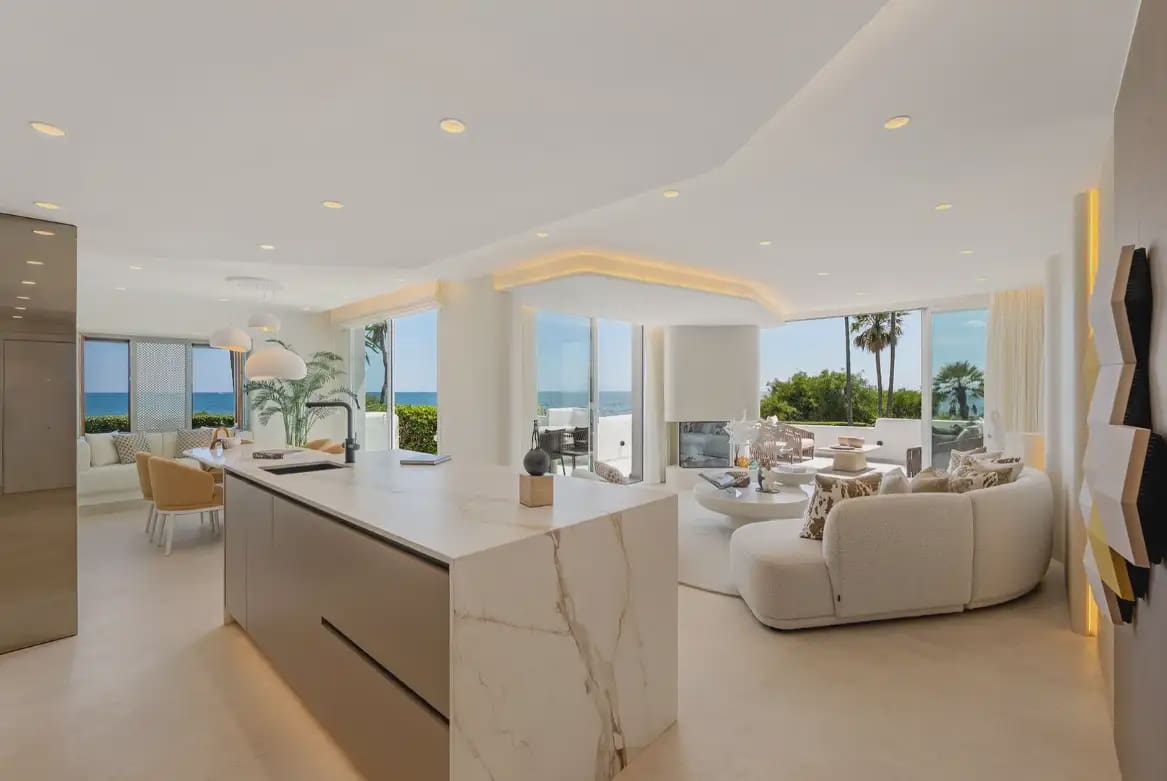 3 sypialnia Apartament przy plaży na sprzedaż w Estepona z basenem garażem - 2 995 000 € (Ref: 10170100)