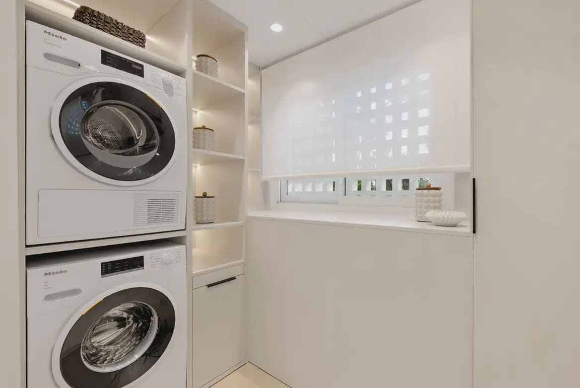 3 sypialnia Apartament przy plaży na sprzedaż w Estepona z basenem garażem - 2 995 000 € (Ref: 10170100)