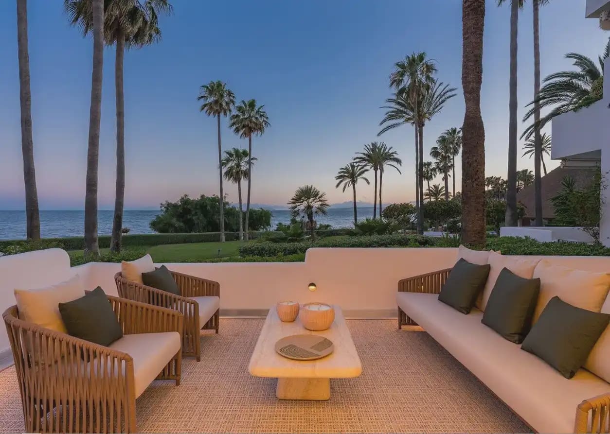 3 sypialnia Apartament przy plaży na sprzedaż w Estepona z basenem garażem - 2 995 000 € (Ref: 10170100)