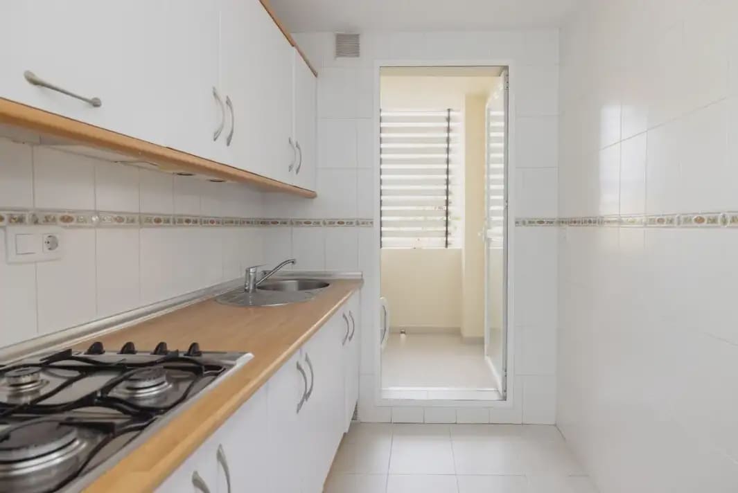 Apartamento de 1 habitación en Marbella en venta con piscina garaje - 325.000 € (Ref: 10170101)