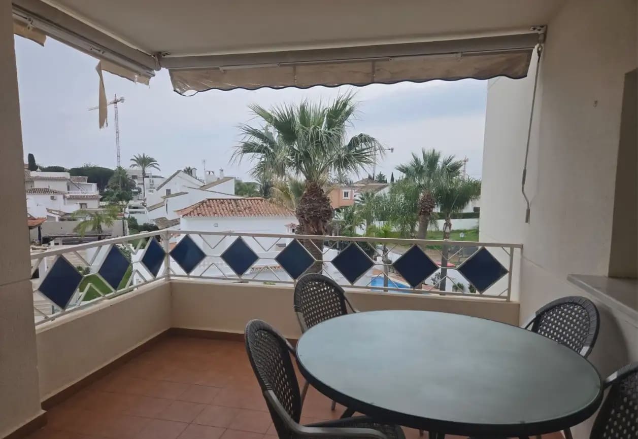 Apartamento de 1 habitación en Marbella en venta con piscina garaje - 325.000 € (Ref: 10170101)