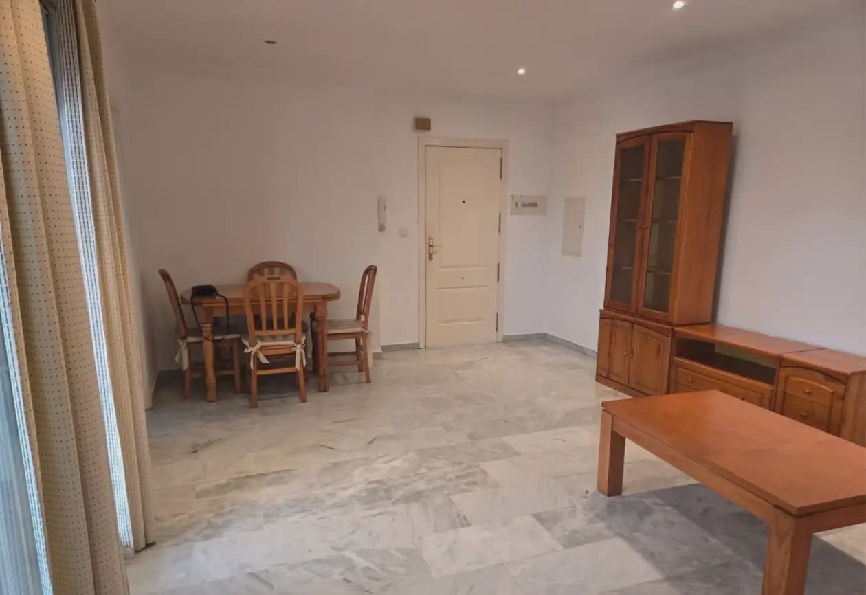 Apartamento de 1 habitación en Marbella en venta con piscina garaje - 325.000 € (Ref: 10170101)