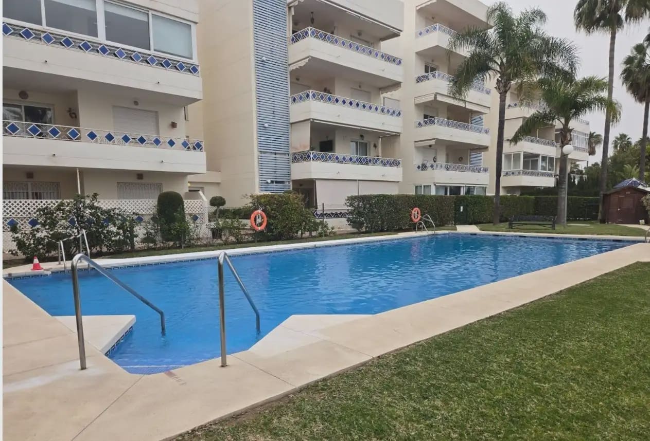 Apartamento de 1 habitación en Marbella en venta con piscina garaje - 325.000 € (Ref: 10170101)
