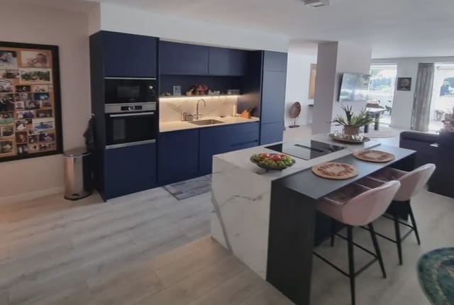 2 chambre Appartement à vendre à La Quinta, Benahavís avec piscine garage - 625 000 € (Ref: 10170105)