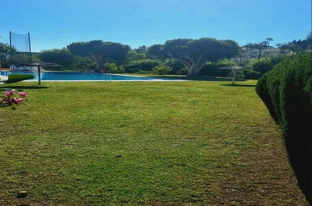 2 chambre Appartement à vendre à La Quinta, Benahavís avec piscine garage - 625 000 € (Ref: 10170105)