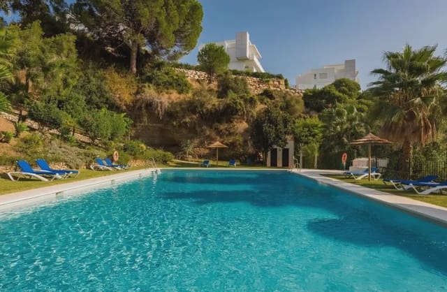 2 chambre Appartement à vendre à La Quinta, Benahavís avec piscine garage - 625 000 € (Ref: 10170105)