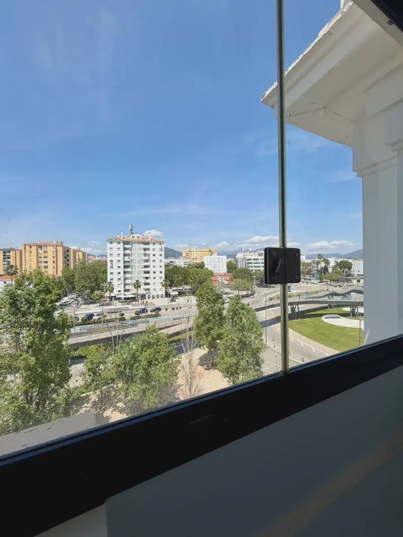 Apartamento Playa de 2 habitaciones en Marbella en venta con piscina garaje - 575.000 € (Ref: 10170106)