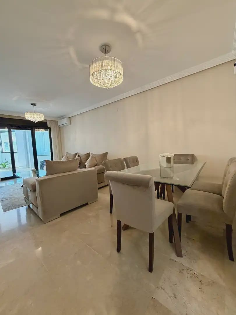 Apartamento Playa de 2 habitaciones en Marbella en venta con piscina garaje - 575.000 € (Ref: 10170106)