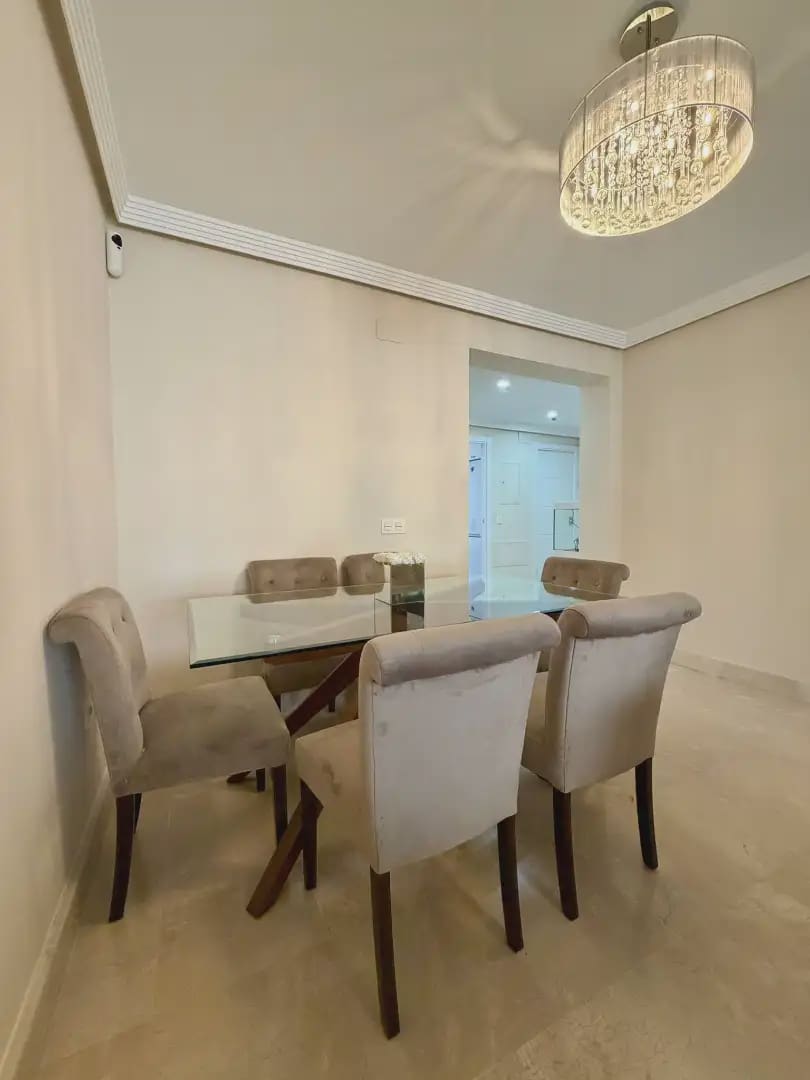 Apartamento Playa de 2 habitaciones en Marbella en venta con piscina garaje - 575.000 € (Ref: 10170106)