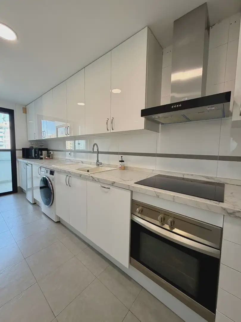 Apartamento Playa de 2 habitaciones en Marbella en venta con piscina garaje - 575.000 € (Ref: 10170106)