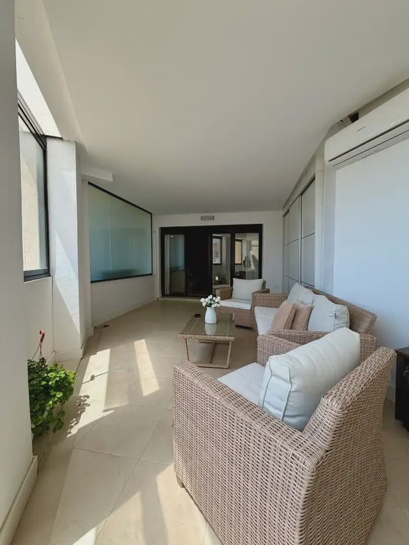 Apartamento Playa de 2 habitaciones en Marbella en venta con piscina garaje - 575.000 € (Ref: 10170106)