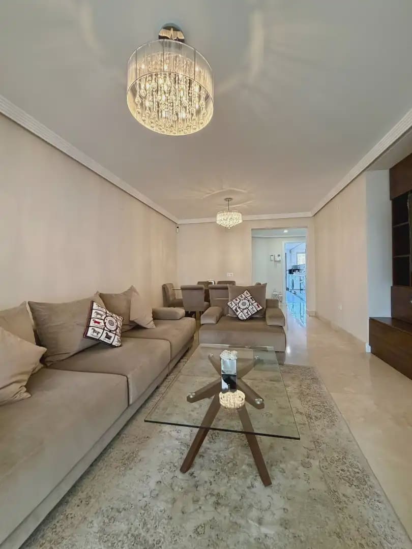 Apartamento Playa de 2 habitaciones en Marbella en venta con piscina garaje - 575.000 € (Ref: 10170106)