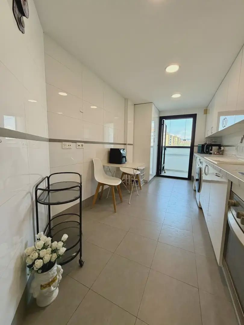 Apartamento Playa de 2 habitaciones en Marbella en venta con piscina garaje - 575.000 € (Ref: 10170106)
