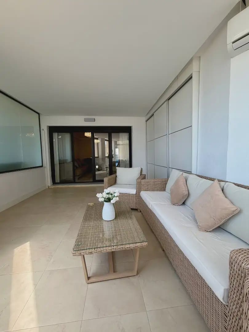Apartamento Playa de 2 habitaciones en Marbella en venta con piscina garaje - 575.000 € (Ref: 10170106)
