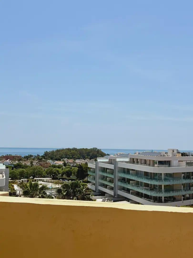 Apartamento Playa de 2 habitaciones en Marbella en venta con piscina garaje - 575.000 € (Ref: 10170106)