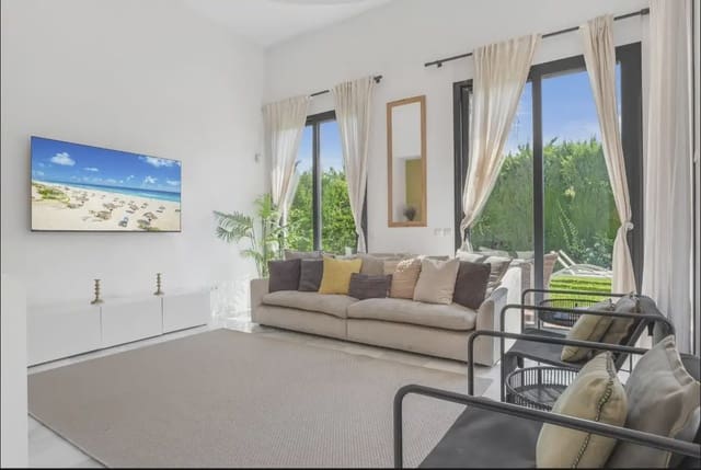 Chalet de 6 habitaciones en Rodeo Alto - Guadaiza - La Campana, Marbella en venta con piscina garaje - 1.400.000 € (Ref: 10170108)