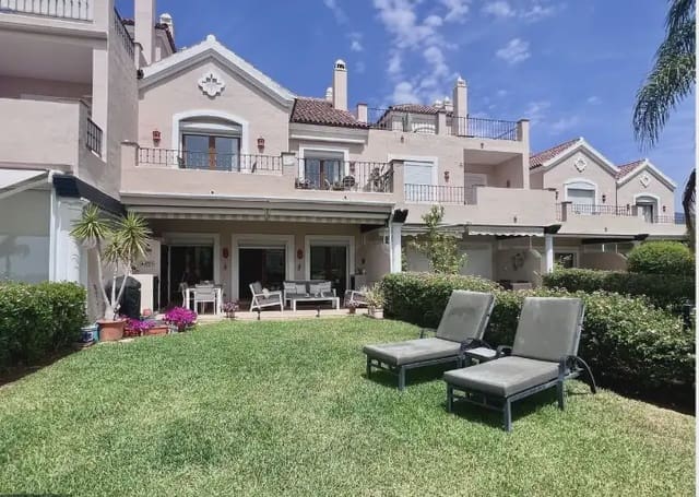 3 camera da letto Villetta a Schiera in vendita in El Paraiso, Estepona con piscina garage - 815.000 € (Rif: 10170109)