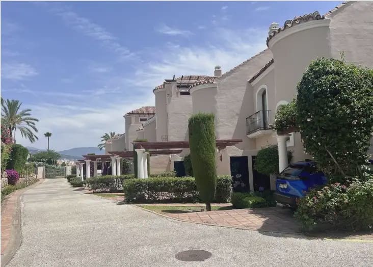 3 camera da letto Villetta a Schiera in vendita in El Paraiso con piscina garage - 815.000 € (Rif: 10170109)