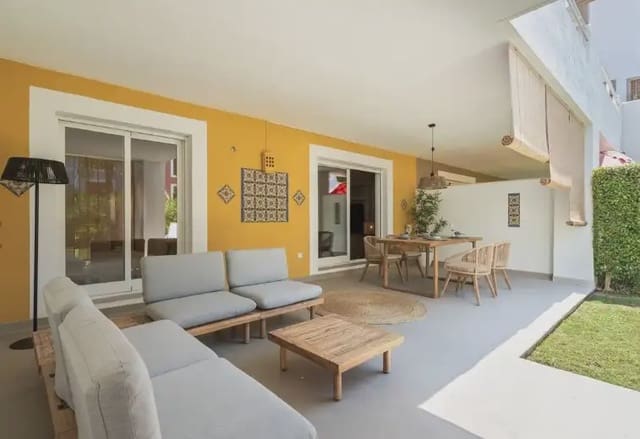 2 sypialnia Apartament na sprzedaż w El Paraiso, Estepona z basenem garażem - 450 000 € (Ref: 10170110)