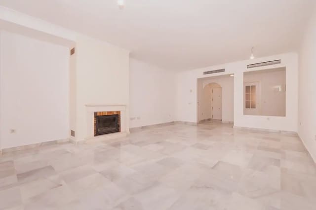 4 chambre Appartement de Plage à vendre à Atalaya-Isdabe, Estepona avec piscine garage - 850 000 € (Ref: 10170112)