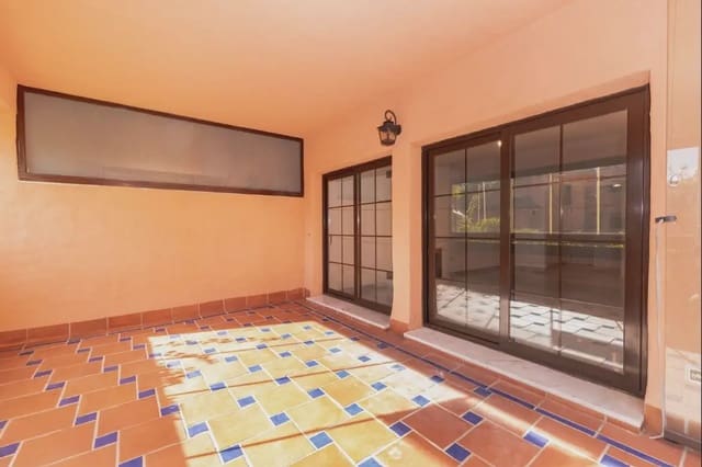 4 chambre Appartement de Plage à vendre à Atalaya-Isdabe, Estepona avec piscine garage - 850 000 € (Ref: 10170112)