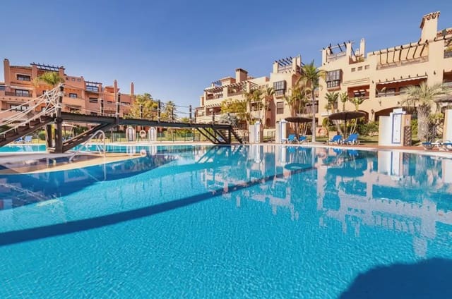 4 chambre Appartement de Plage à vendre à Atalaya-Isdabe, Estepona avec piscine garage - 850 000 € (Ref: 10170112)