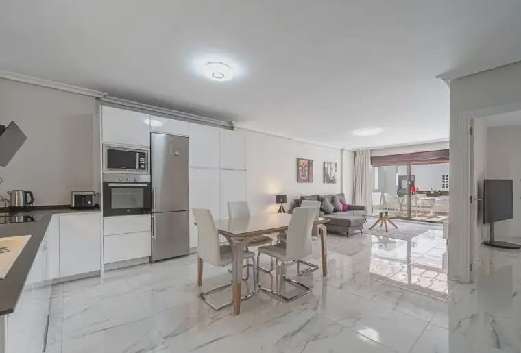 3 soverom Leilighet til salgs i Marbella med svømmebasseng garasje - € 720 000 (Ref: 10170113)