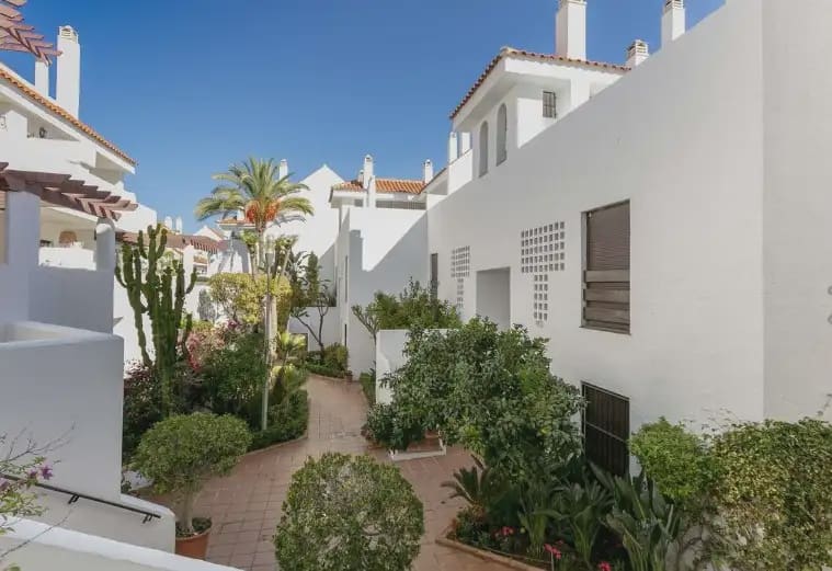 3 soverom Leilighet til salgs i Marbella med svømmebasseng garasje - € 720 000 (Ref: 10170113)
