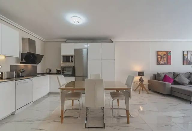 3 soveværelse Lejlighed til salg i Nueva Andalucía Centro, Marbella med swimmingpool garage - € 720.000 (Ref: 10170113)