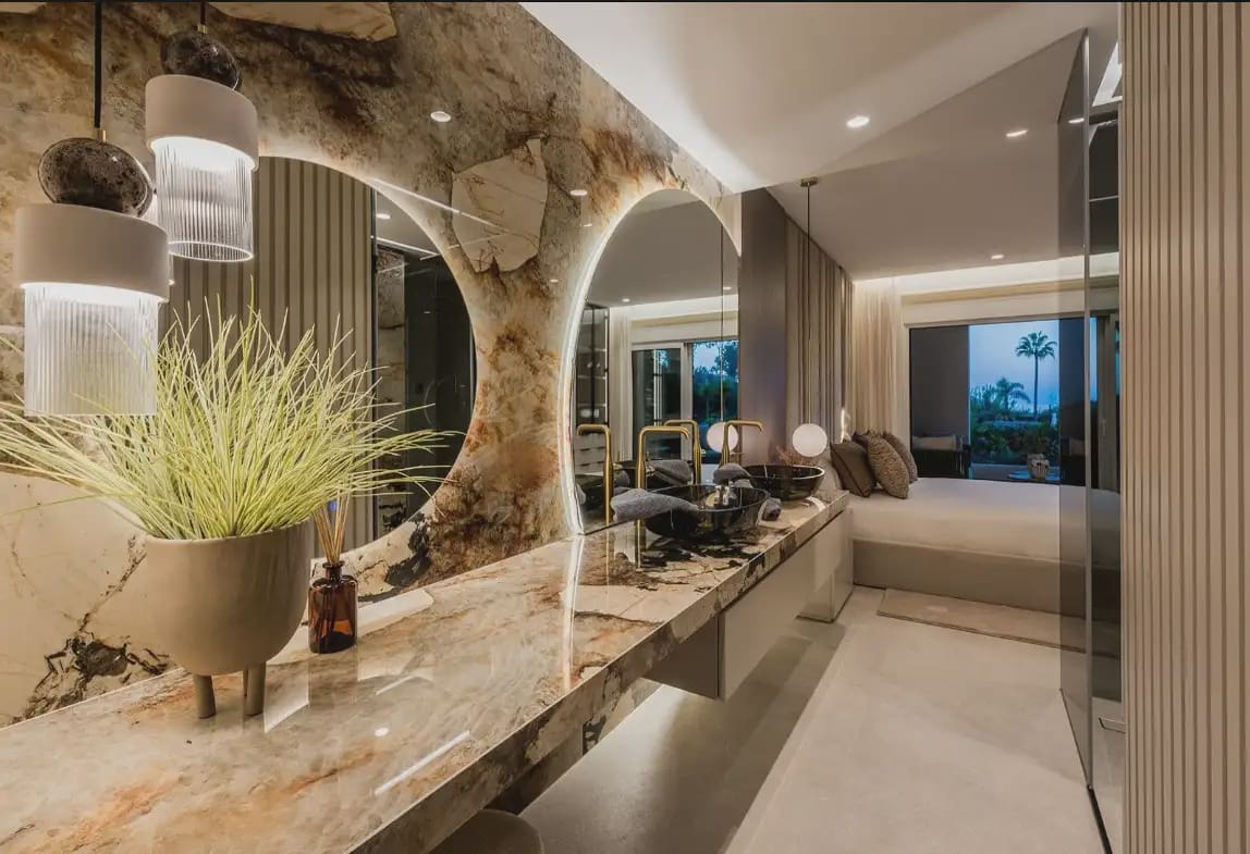 3 soveværelse Strandlejlighed til salg i Estepona med swimmingpool garage - € 1.995.000 (Ref: 10170115)