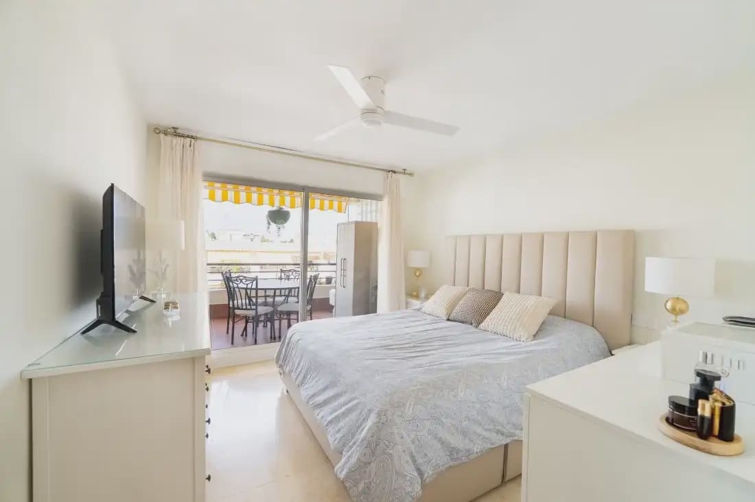 2 sypialnia Mieszkanie na sprzedaż w Marbella z basenem garażem - 430 000 € (Ref: 10170119)