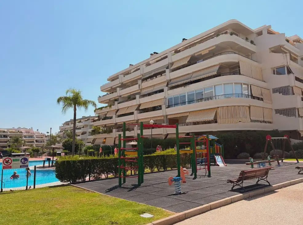 2 sypialnia Mieszkanie na sprzedaż w Marbella z basenem garażem - 430 000 € (Ref: 10170119)