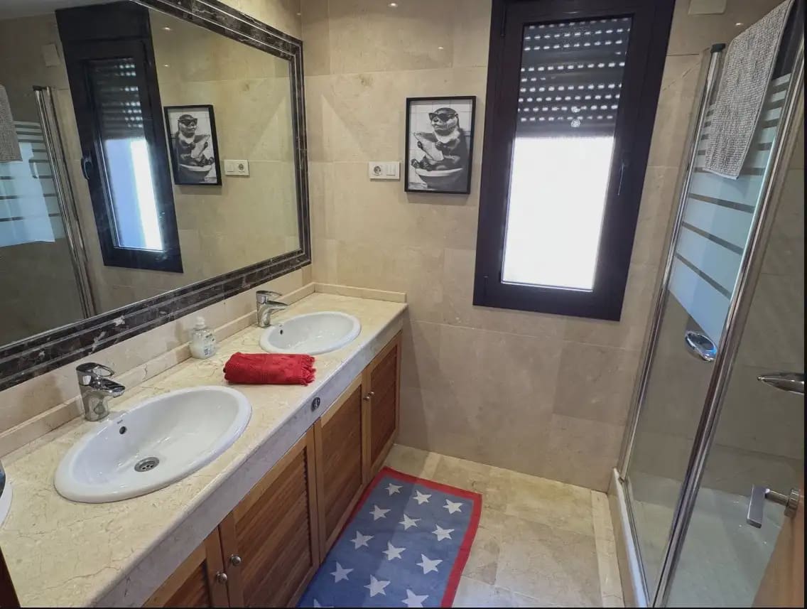4 chambre Villa/Maison Semi-Mitoyenne à vendre à Estepona avec piscine garage - 665 000 € (Ref: 10170120)