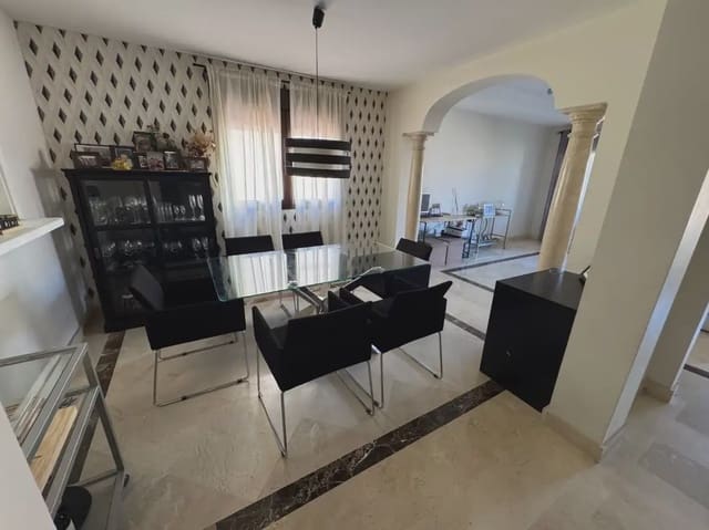 4 chambre Villa/Maison Semi-Mitoyenne à vendre à Valle Romano Golf, Estepona avec piscine garage - 665 000 € (Ref: 10170120)