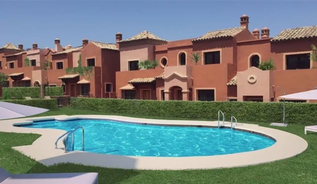 4 chambre Villa/Maison Semi-Mitoyenne à vendre à Valle Romano Golf, Estepona avec piscine garage - 665 000 € (Ref: 10170120)