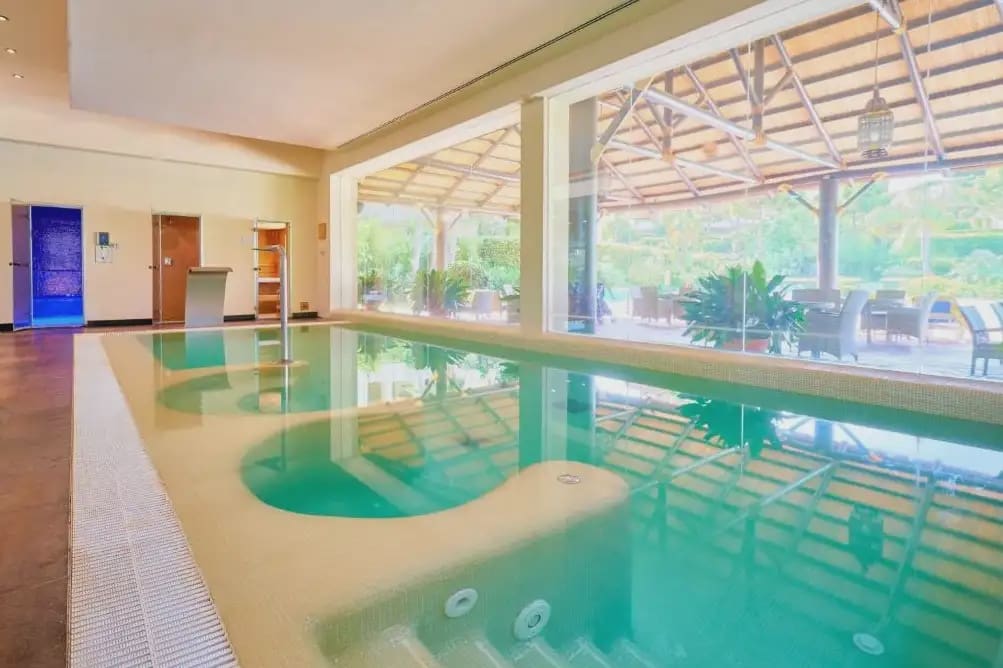 2 bedroom Apartment for sale in Benahavis with pool garage - € 535,000 (Ref: 10170122)