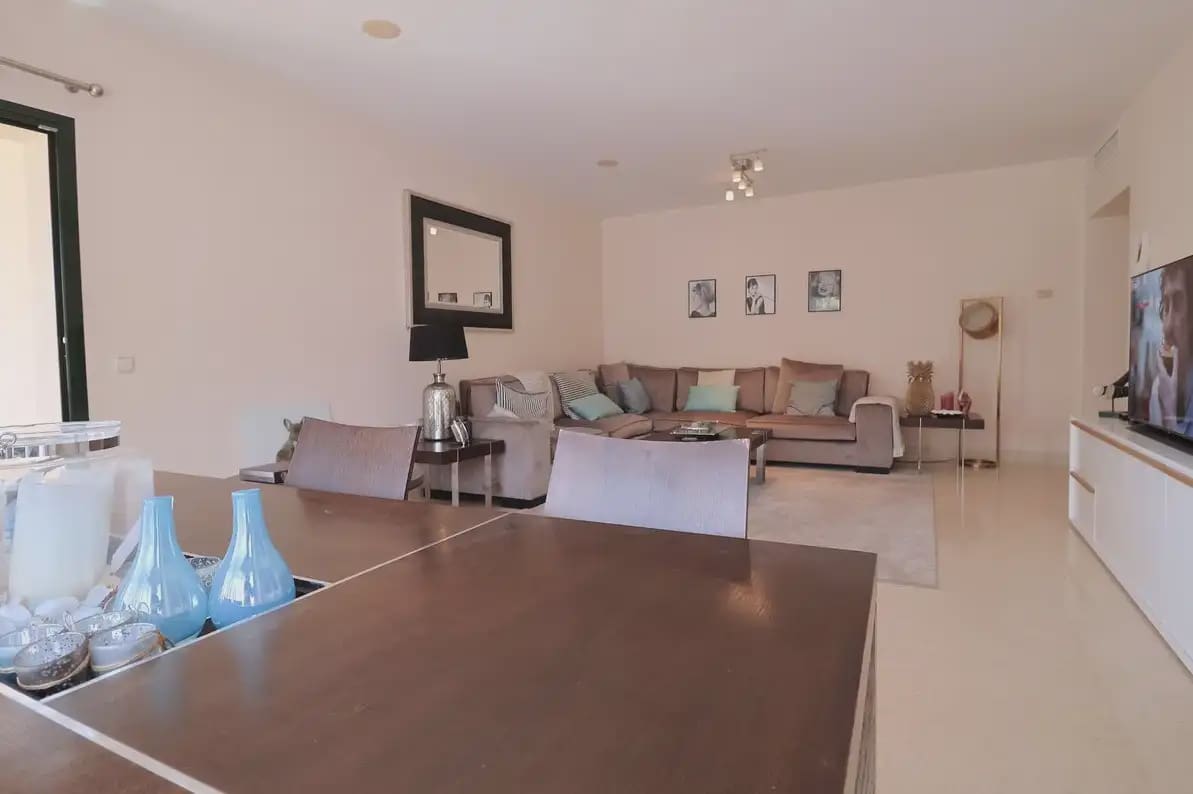 2 bedroom Apartment for sale in Benahavis with pool garage - € 535,000 (Ref: 10170122)