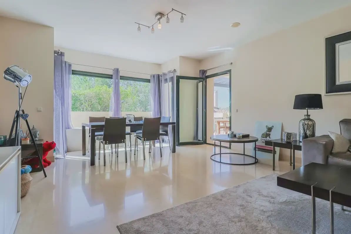 2 bedroom Apartment for sale in Benahavis with pool garage - € 535,000 (Ref: 10170122)