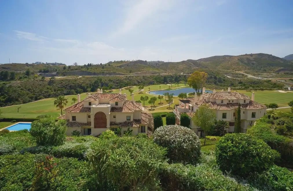 2 bedroom Apartment for sale in Benahavis with pool garage - € 535,000 (Ref: 10170122)