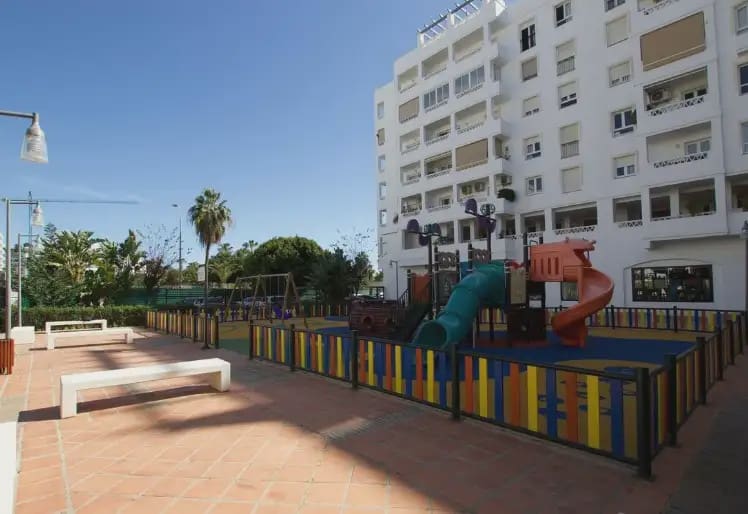 3 soveværelse Lejlighed til salg i Marbella med garage - € 379.000 (Ref: 10170124)