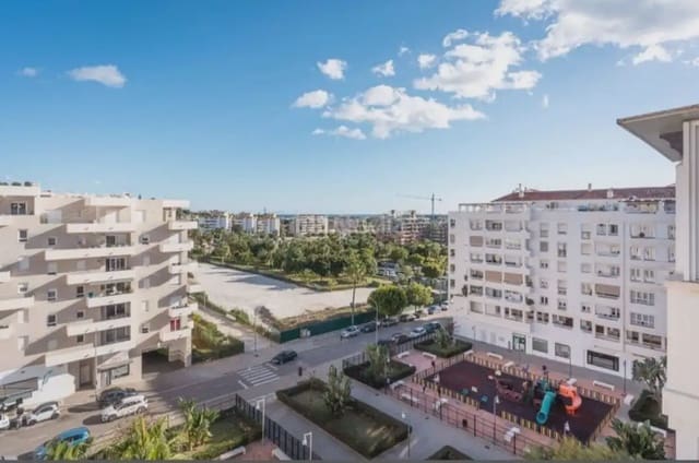 3 soveværelse Lejlighed til salg i Rodeo Alto - Guadaiza - La Campana, Marbella med garage - € 379.000 (Ref: 10170124)