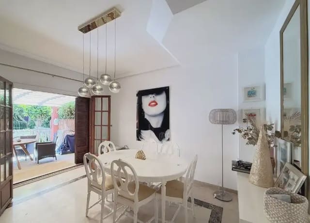 3 camera da letto Villetta a Schiera in vendita in Guadalobón, Estepona con piscina garage - 549.000 € (Rif: 10170125)