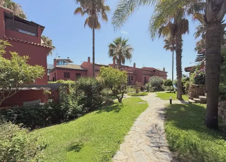 3 camera da letto Villetta a Schiera in vendita in Estepona con piscina garage - 549.000 € (Rif: 10170125)