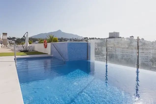 2 slaapkamer Penthouse te koop in Marbella met zwembad garage - € 890.000 (Ref: 10170127)