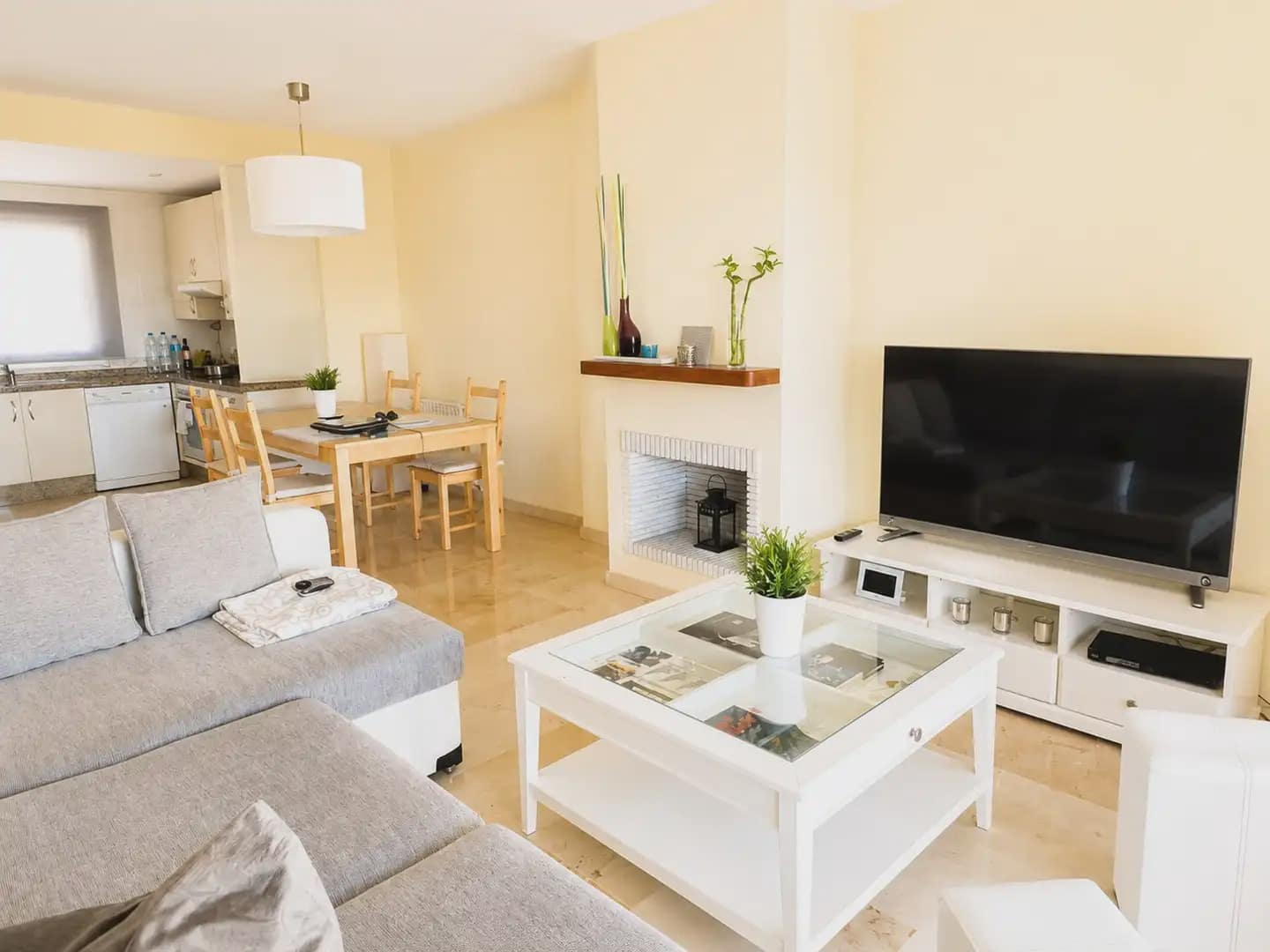 1 sypialnia Penthouse na sprzedaż w Marbella z basenem - 365 000 € (Ref: 10170132)