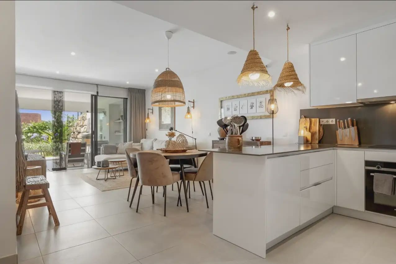 2 sovrum Lägenhet till salu i Estepona med pool - 495 000 € (Ref: 10170133)